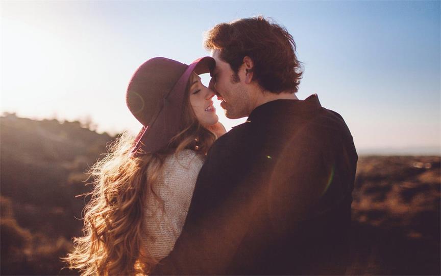 为什么看起来闷骚的男人会这么吸引女人？