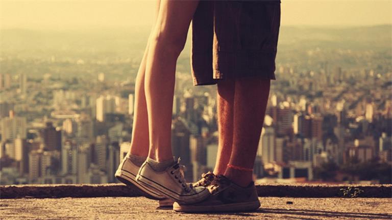 真爱一个人的六种表现（男人遇到真爱的状态）