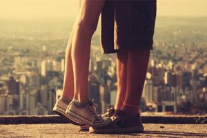 如果恋爱感到痛苦怎么办（如何摆脱恋爱中的痛苦）